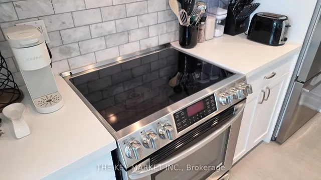 Additional image 15 of 81 Navy Wharf Crt Unit 315