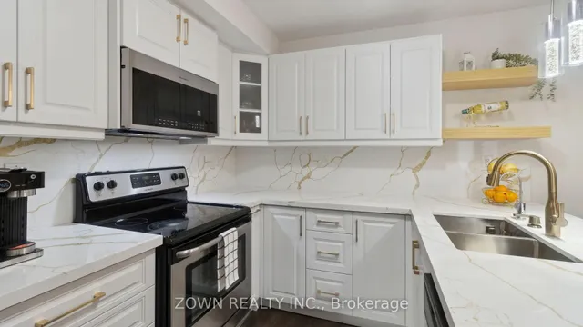 Additional image 18 of 8 Francesco St