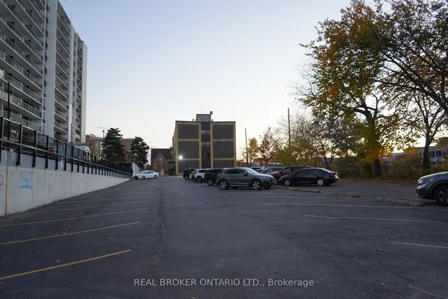 Additional image 13 of 824 King St