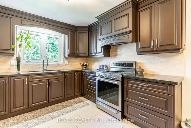 Additional image 12 of 112 Henley Dr