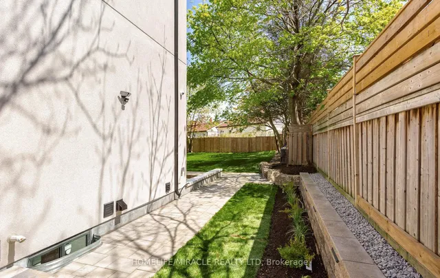 Additional image 47 of 55 Adanac Dr