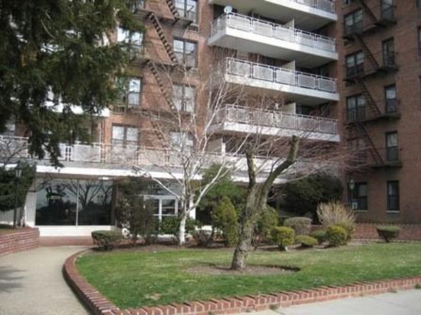 3235 Emmons Ave APT 227, Brooklyn, NY 11235