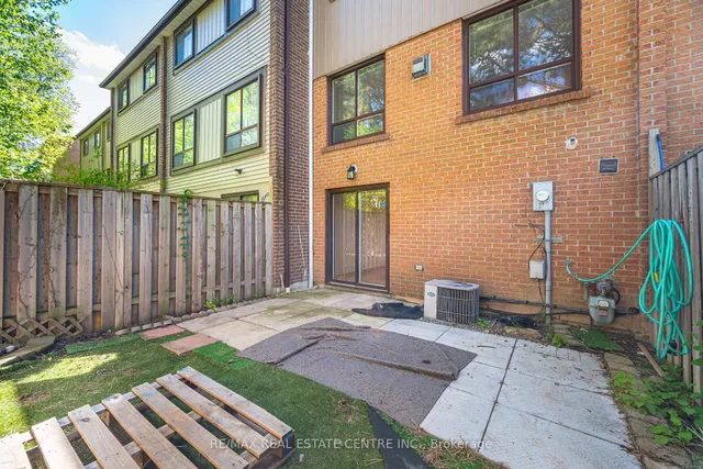 Additional image 40 of 122 Moregate Cres