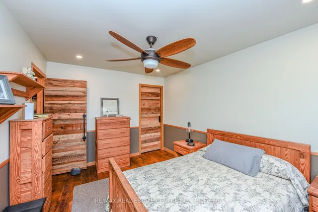 Additional image 27 of 14 Royce Ave