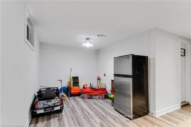 Additional image 25 of 3 Hartsdale Dr