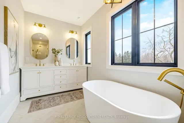 Additional image 34 of 79 Fulton St