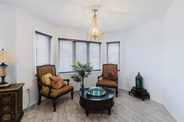 Additional image 21 of 700 Serafini Cres
