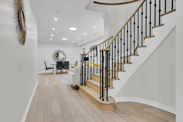 Additional image 7 of 98 Lola Cres