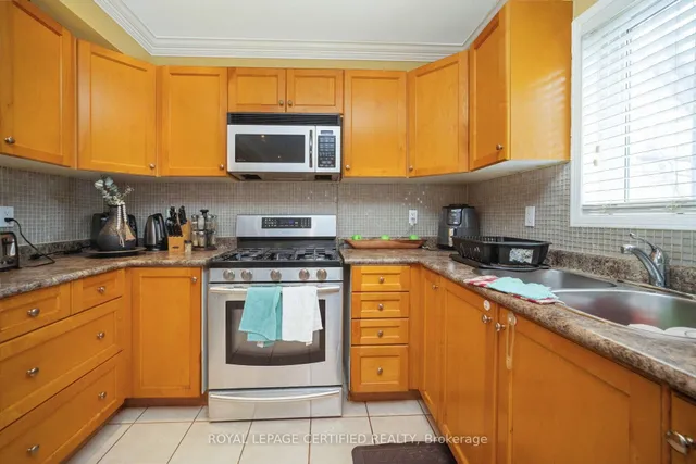 Additional image 11 of 12 Sunnybrook Cres