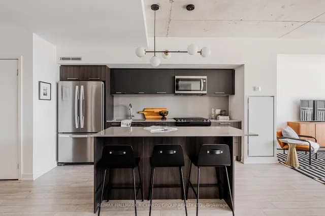 Additional image 2 of 45 Baseball Pl Unit 1408