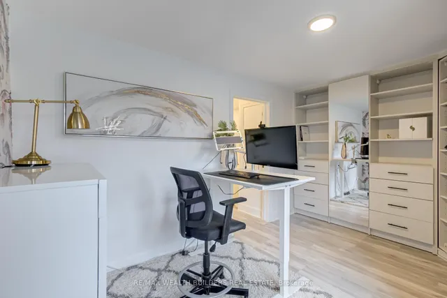 Additional image 26 of 23 Van Stassen Blvd