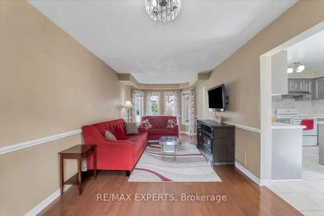 Additional image 40 of 28 Pantages Crt