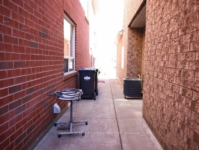 Additional image 3 of 8 Bayridge Dr