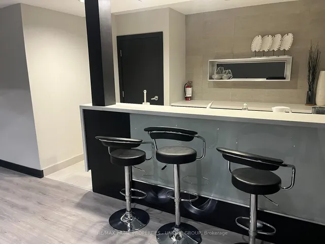 Additional image 29 of 120 Dallimore Circ Unit 907