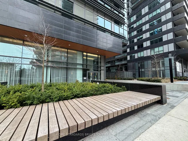 Additional image 27 of 39 Roehampton Ave Unit 609