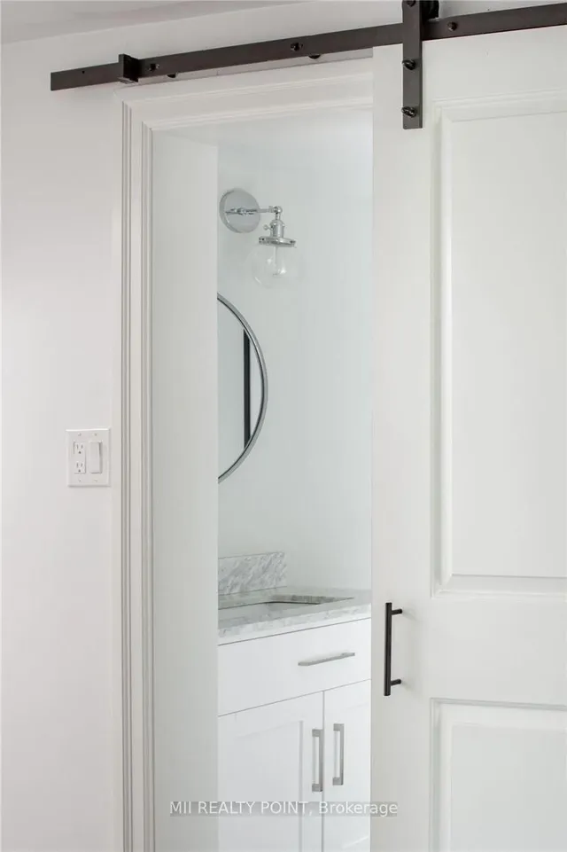 Additional image 23 of 881 Danforth Pl