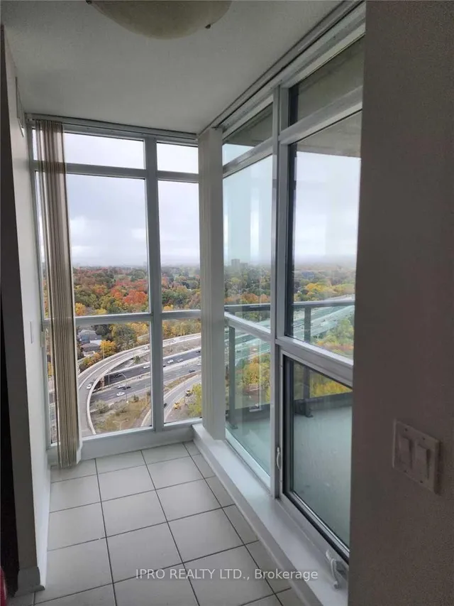 Additional image 4 of 225 Sherway Gdns Unit 2709