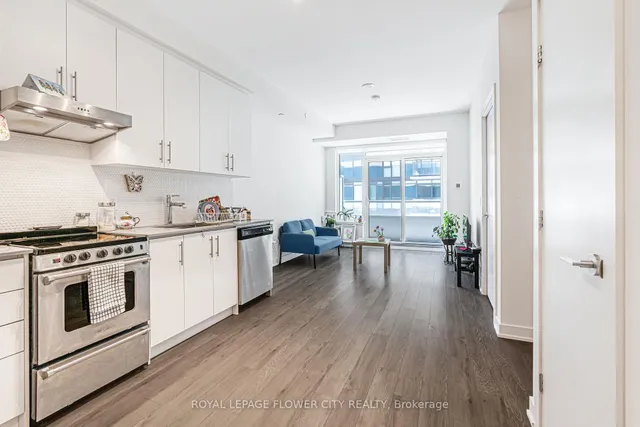 Additional image 8 of 212 King William St Unit 907