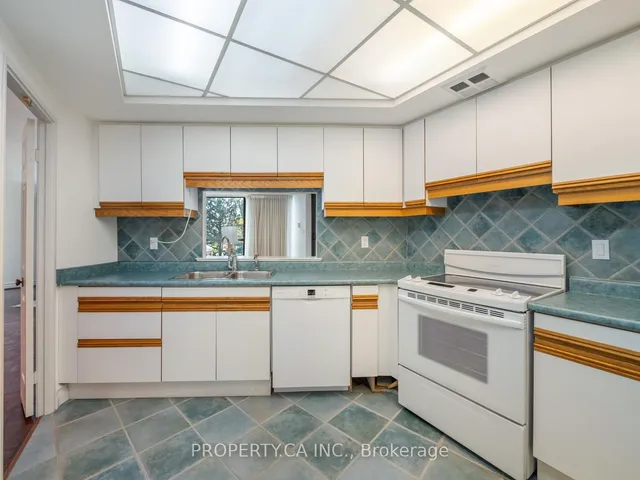 Additional image 42 of 2010 Islington Ave Unit 304