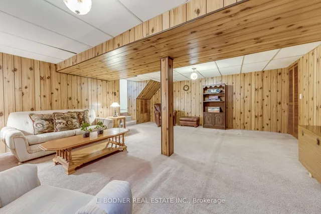 Additional image 28 of 6899 Darcel Ave