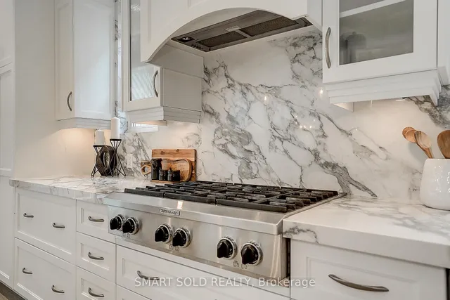 Additional image 15 of 677 Woburn Ave