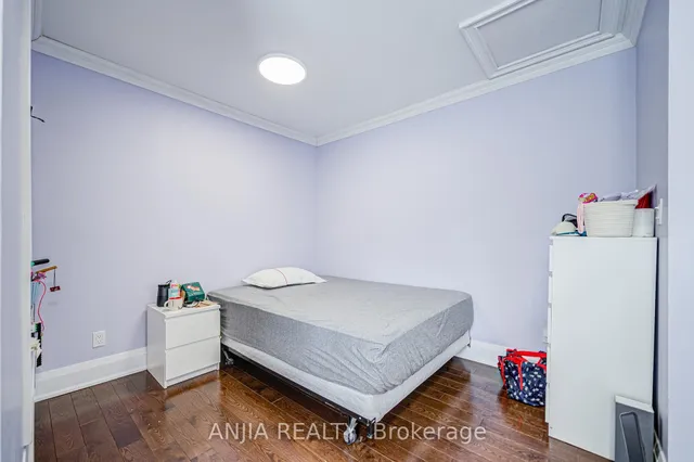 Additional image 26 of 56 Flintridge Rd