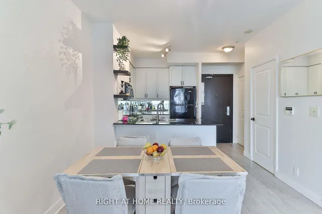 Additional image 16 of 70 Absolute Ave Unit 1910