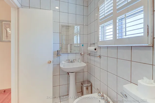 Additional image 18 of 77 Thwaite Ave