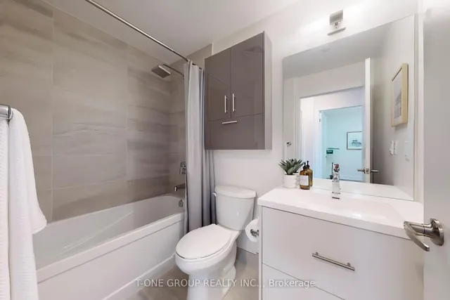 Additional image 28 of 188 Fairview Mall Dr Unit 516