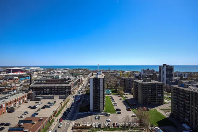 Additional image 34 of 270 Dufferin St Unit PH4