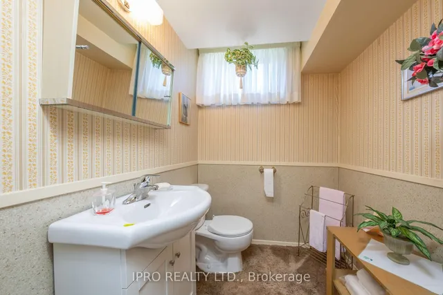 Additional image 35 of 32 Cloverhill Rd