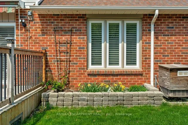 Additional image 43 of 137 Claudette Gate