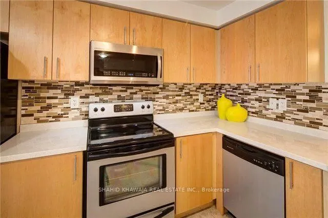 Additional image 6 of 841 Gifford Cres
