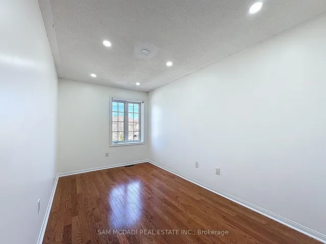 Additional image 27 of 1354 Weir Chse