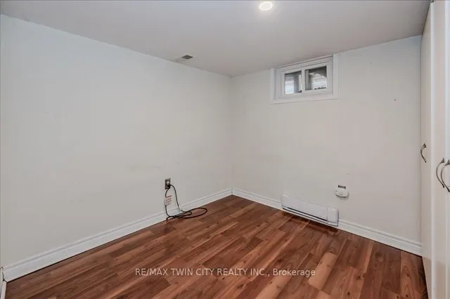 Additional image 46 of 195 Lancaster St
