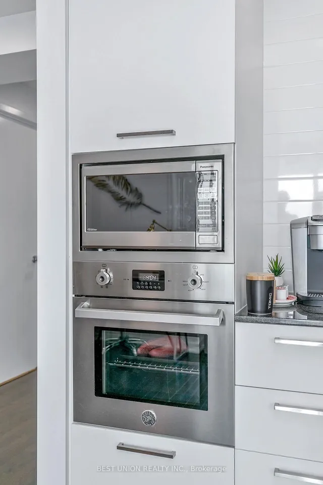 Additional image 22 of 14 york St Unit 6406