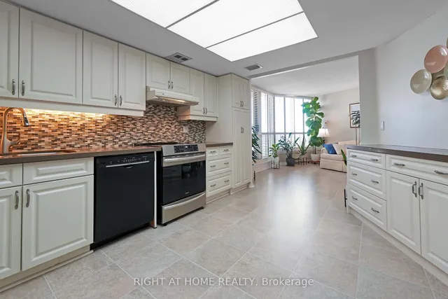 Additional image 9 of 20 Guildwood Pkwy Unit 806