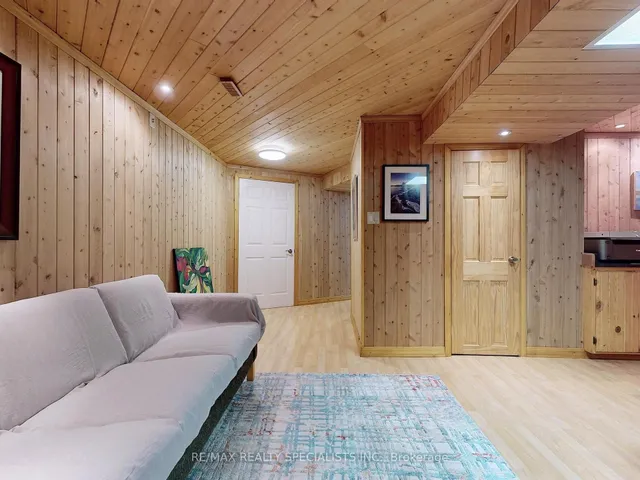 Additional image 37 of 1846 Steepbank Cres