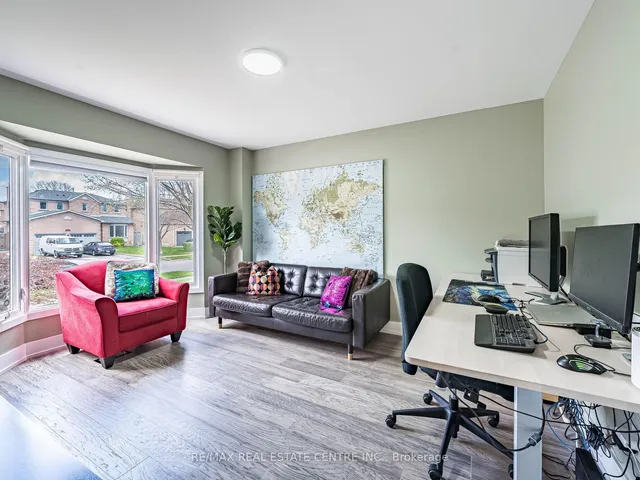 Additional image 7 of 302 Leacock Ave