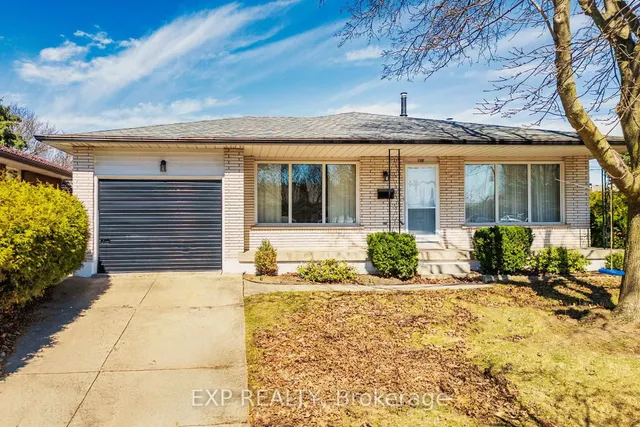 100 Hadeland Ave