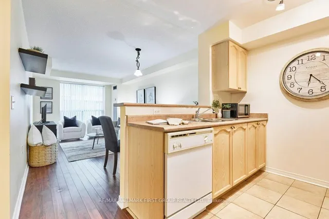 Additional image 9 of 28 Olive Ave Unit 612