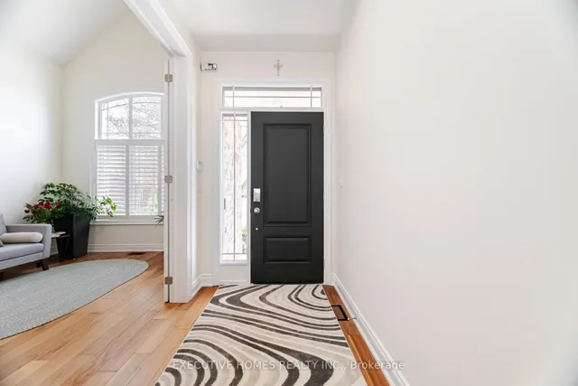 Additional image 6 of 221 Cathcart Cres