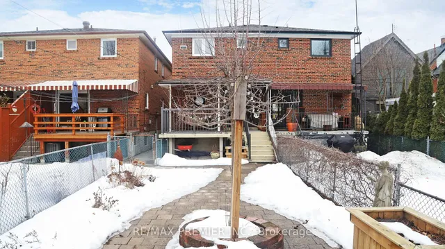 Additional image 46 of 216 Medland St