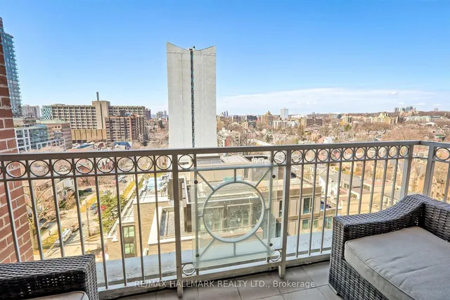 Additional image 41 of 38 Avenue Rd Unit 1201