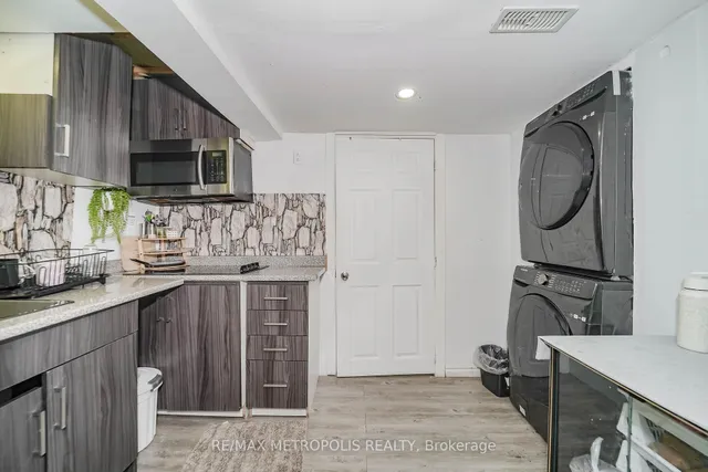 Additional image 48 of 55 Pennycross Cres