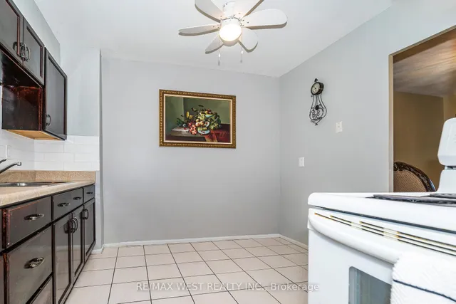 Additional image 10 of 85 Emmett Ave Unit 1908