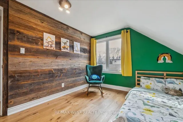 Additional image 13 of 1032 King Rd