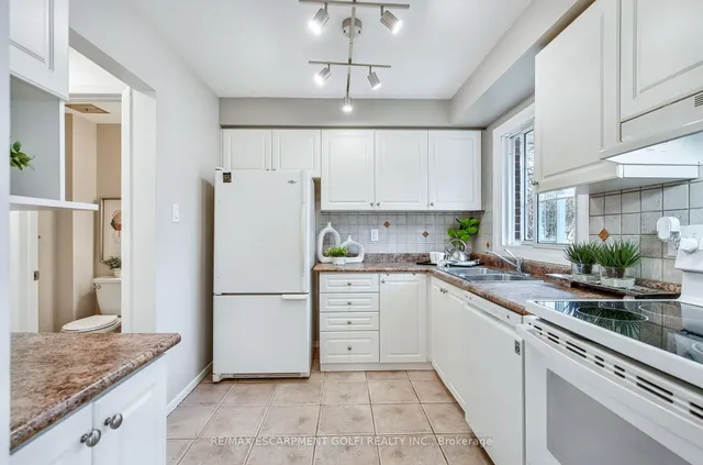 Additional image 10 of 3041 Glencrest Rd Unit 40