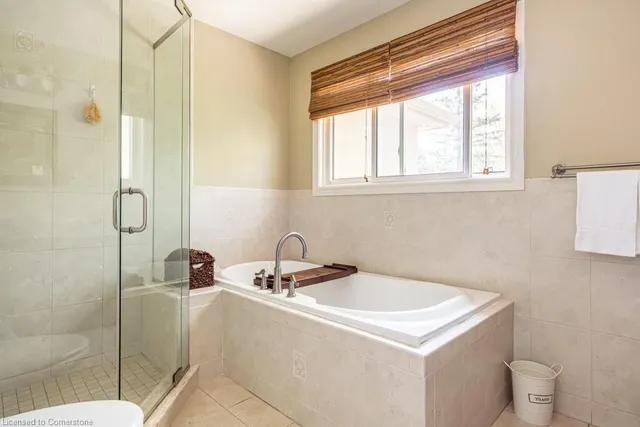 Additional image 29 of 330 Strathcona Dr