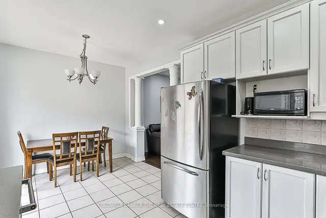 Additional image 11 of 43 Crystalview Cres